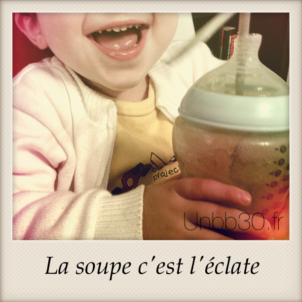 bébé enfant mange soupe biberon astuce