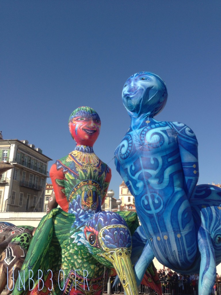 bataille des fleurs carnaval de Nice 06 ballons 