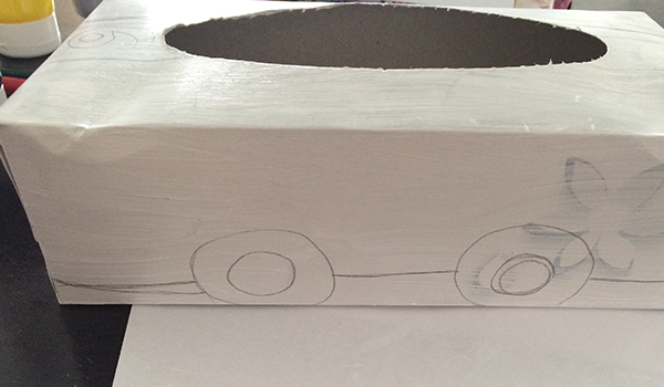 DIY boite à crayon voiture dessin