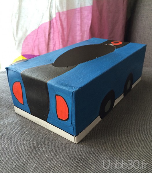 DIY boite à crayon voiture dos