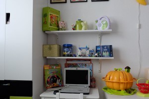 chambre enfant garçon meubles stuva ikéa coin bureau