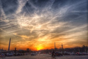 Paris couché de soleil place de la concorde