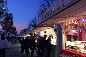 Paris marché de Noël Champs Elysée