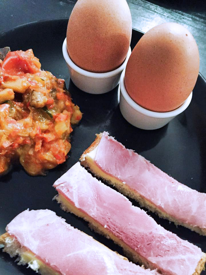 recette ratatouille oeufs à la coque unbb30