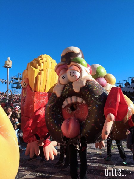 grosse tête malbouffe carnaval de nice