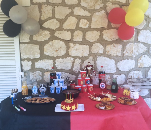 anniversaire star wars R2D2 et avengers iron man